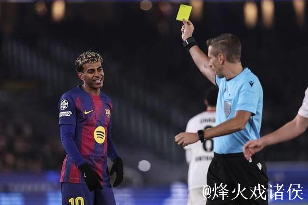 亚马尔剪刀脚染黄停赛!18岁小将下轮欧冠无缘出战 亚马尔剪刀脚染黄停赛!18岁小将下轮欧冠无缘出战