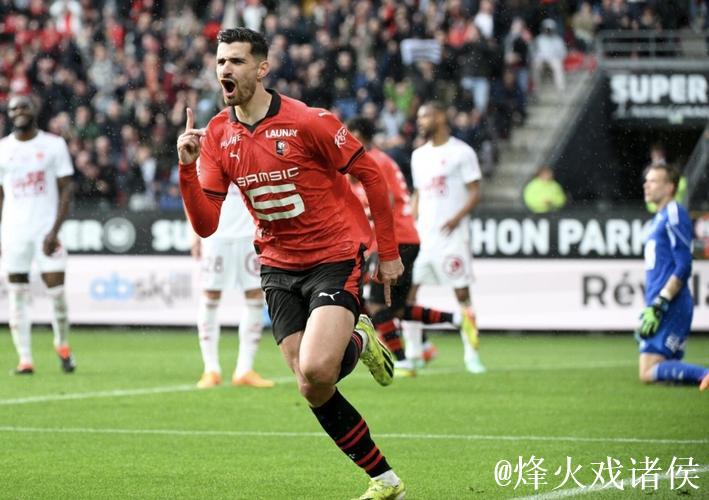 泰里耶惊艳世界波，药厂前锋对阵科隆贡献神仙球