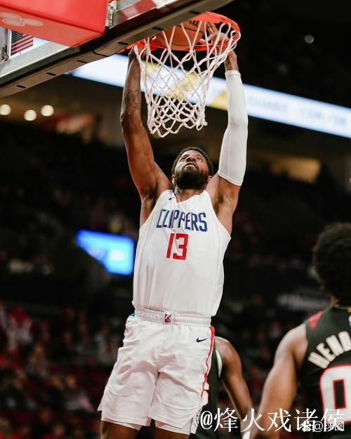 基扬特-乔治高效表现：20投11中砍下37分，三分命中5球外加5篮板6助攻